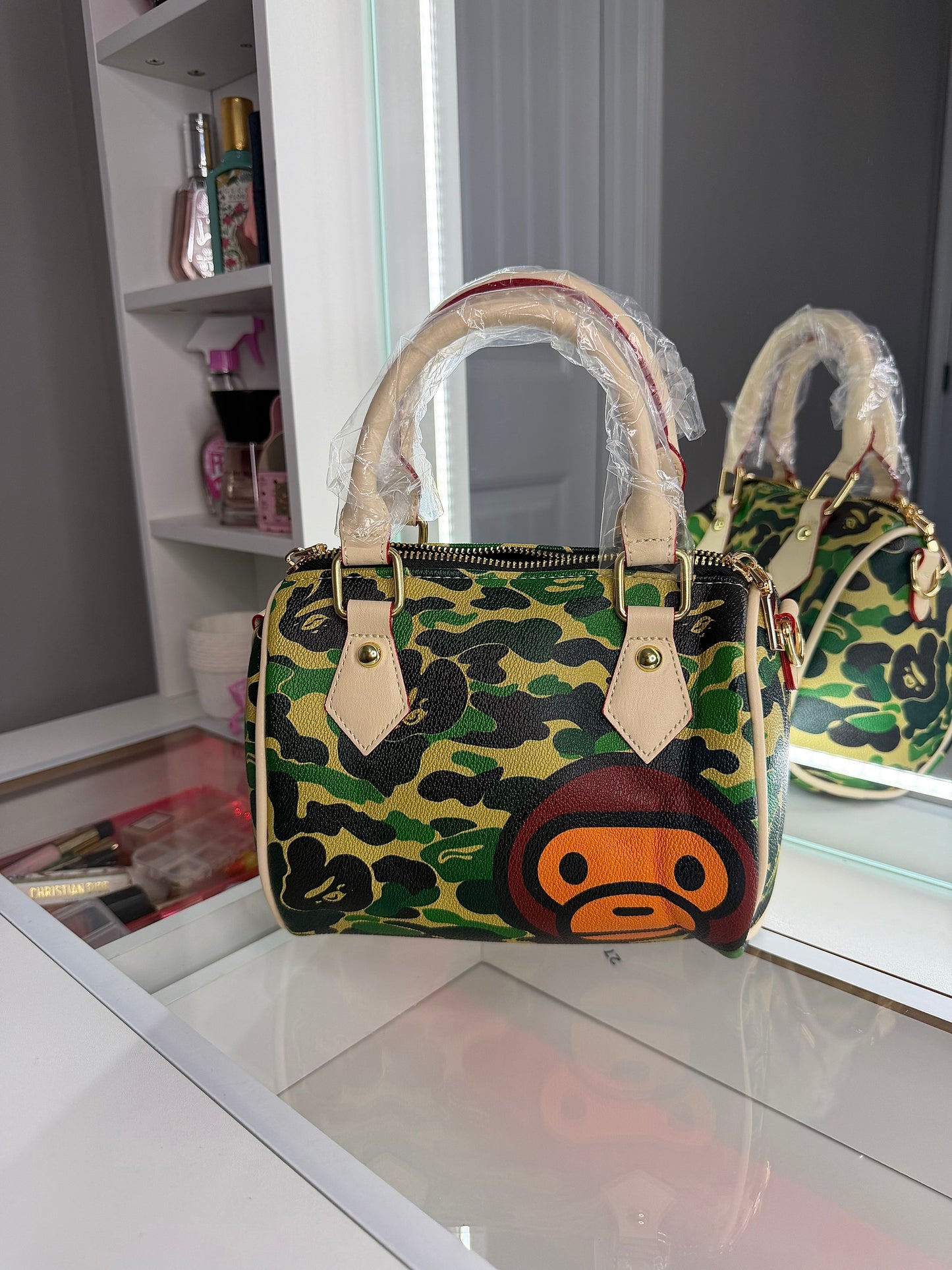 Army tote