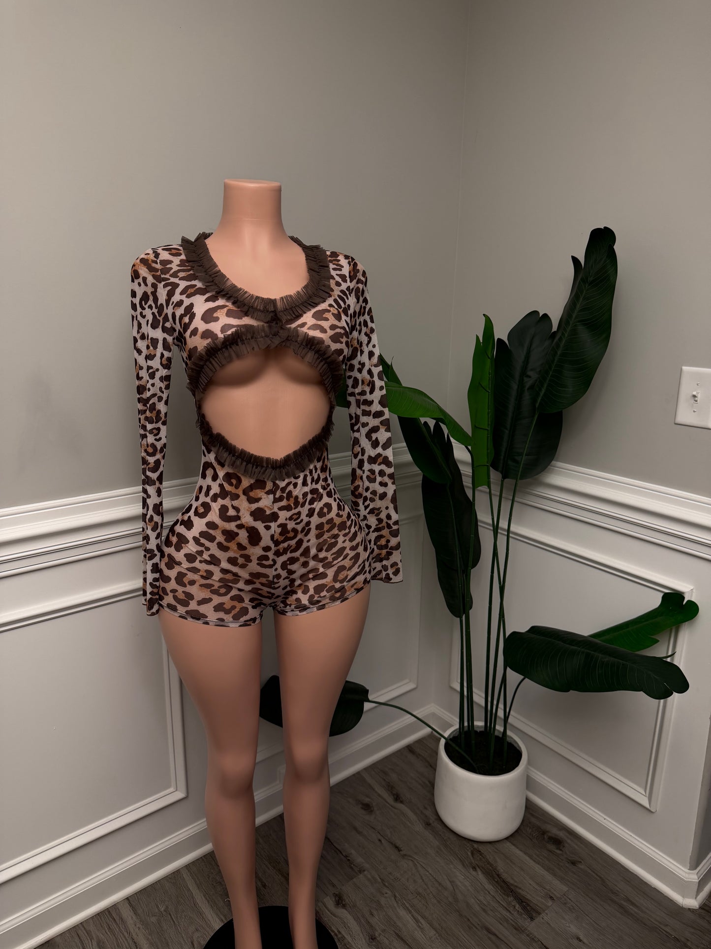 hot girl jumpsuit